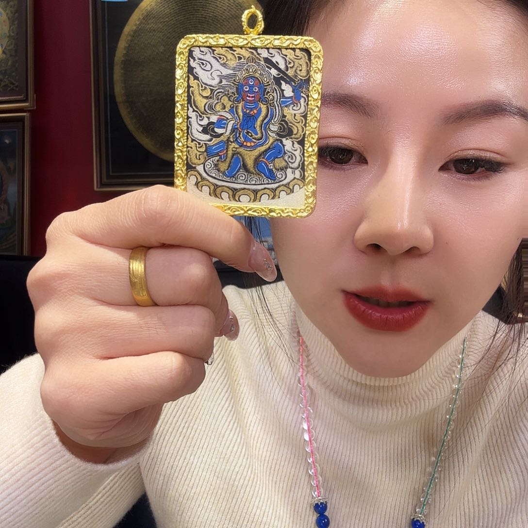 装裱画不动明王带壳子的