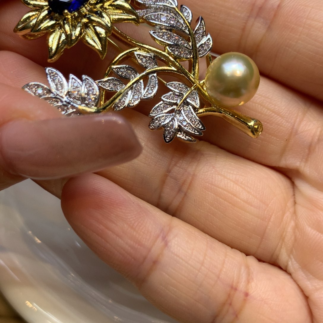 未镶嵌胸饰海水珍珠