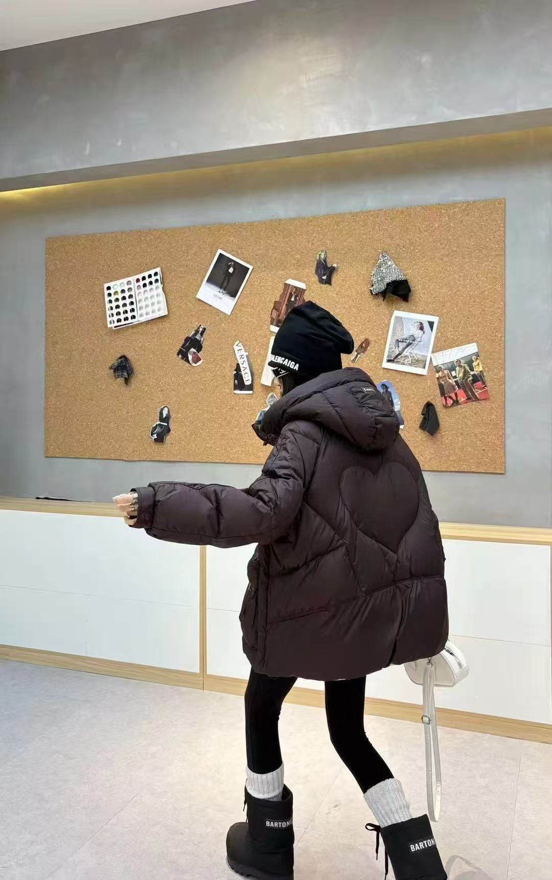 2025范家711冬季新款后背爱心羽绒服