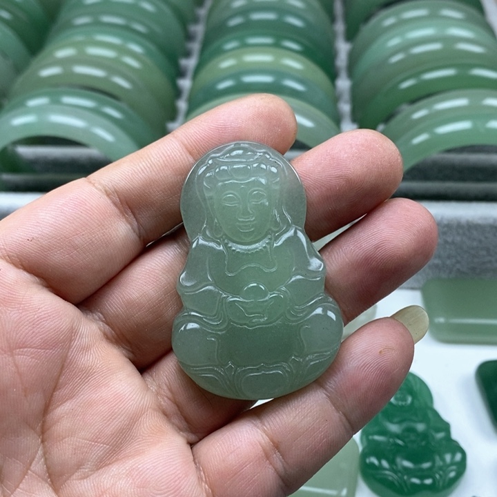 未镶嵌东陵石颈饰忘****）