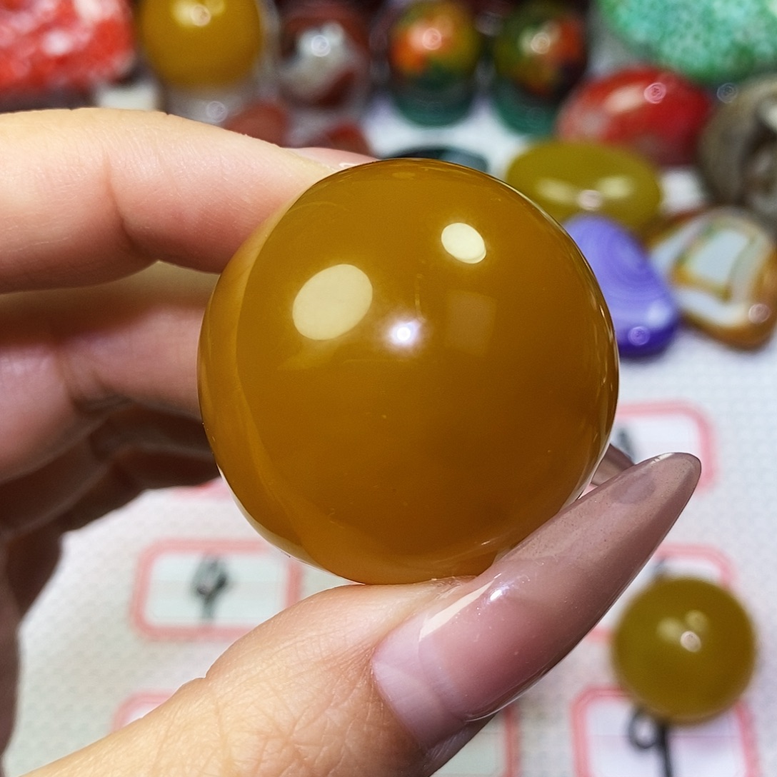 小***康玛瑙/玉髓未镶嵌珠宝奇石