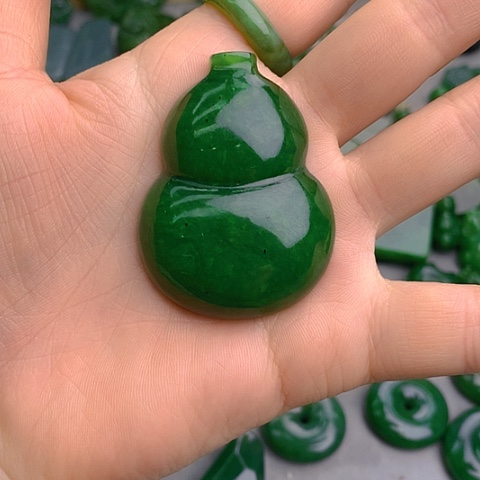 未镶嵌和田玉挂件摩****?大葫芦