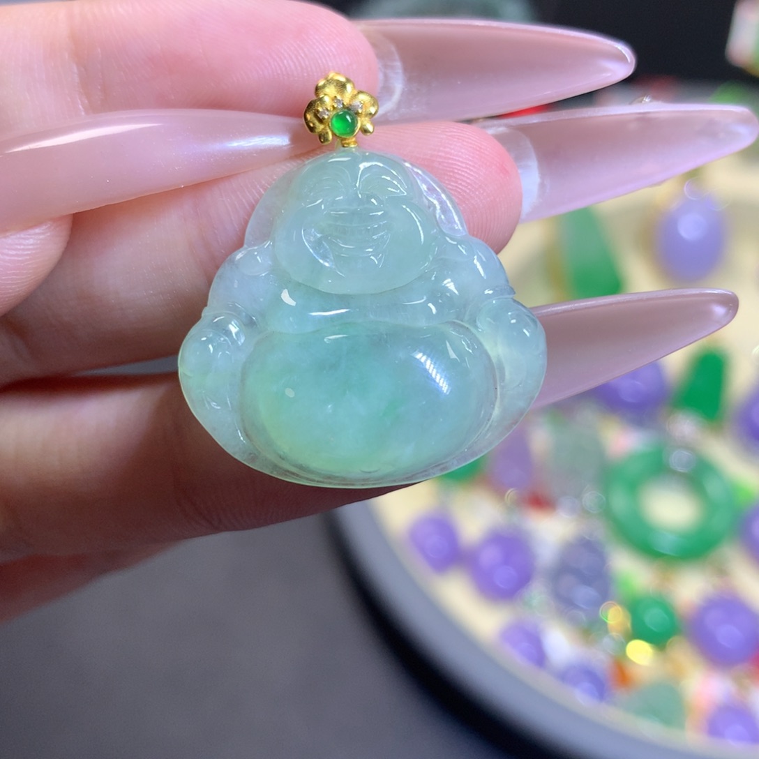 翡翠18K金镶嵌颈饰