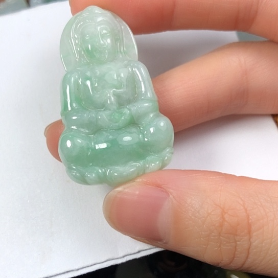 翡翠未镶嵌颈饰缅甸A货，每天下午1点半开播