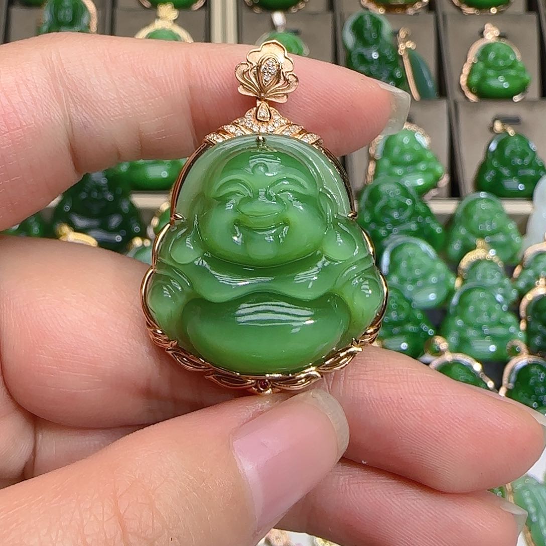 和田玉（碧玉）颈饰18K金镶嵌