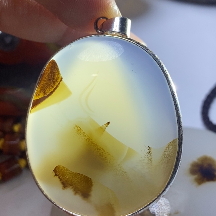 玛瑙/玉髓颈饰未镶嵌