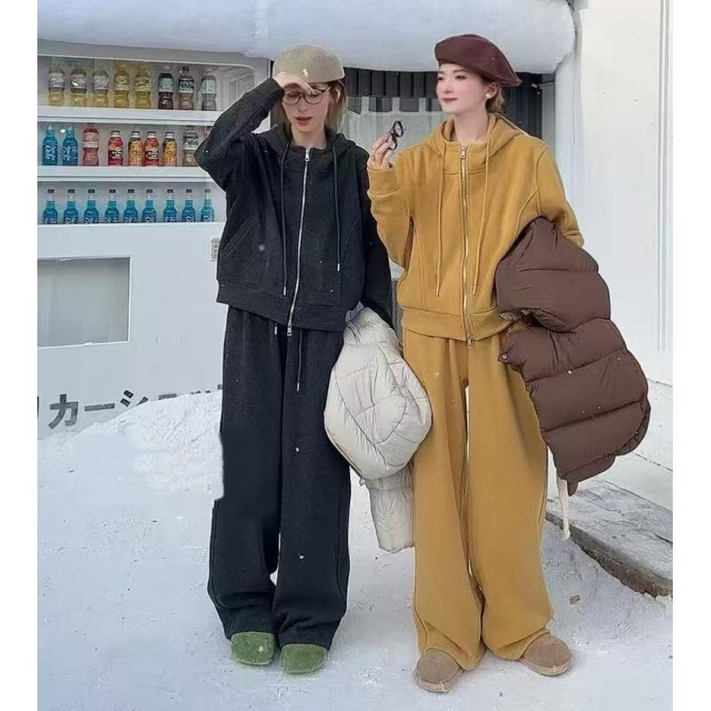 8609号9702#秋冬韩系拉链连帽口袋上衣+长裤休闲一体绒两件套（预）