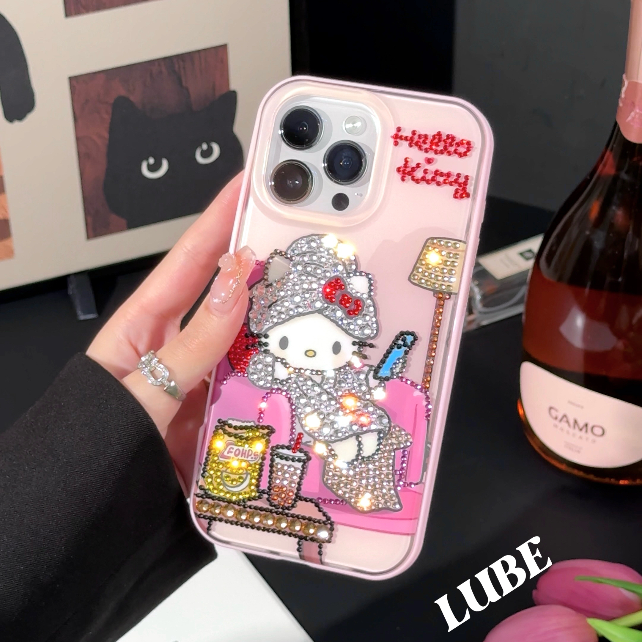 【Facial Kitty】歪歪高定手工钻手机壳适用于iPhone16promax/15/14