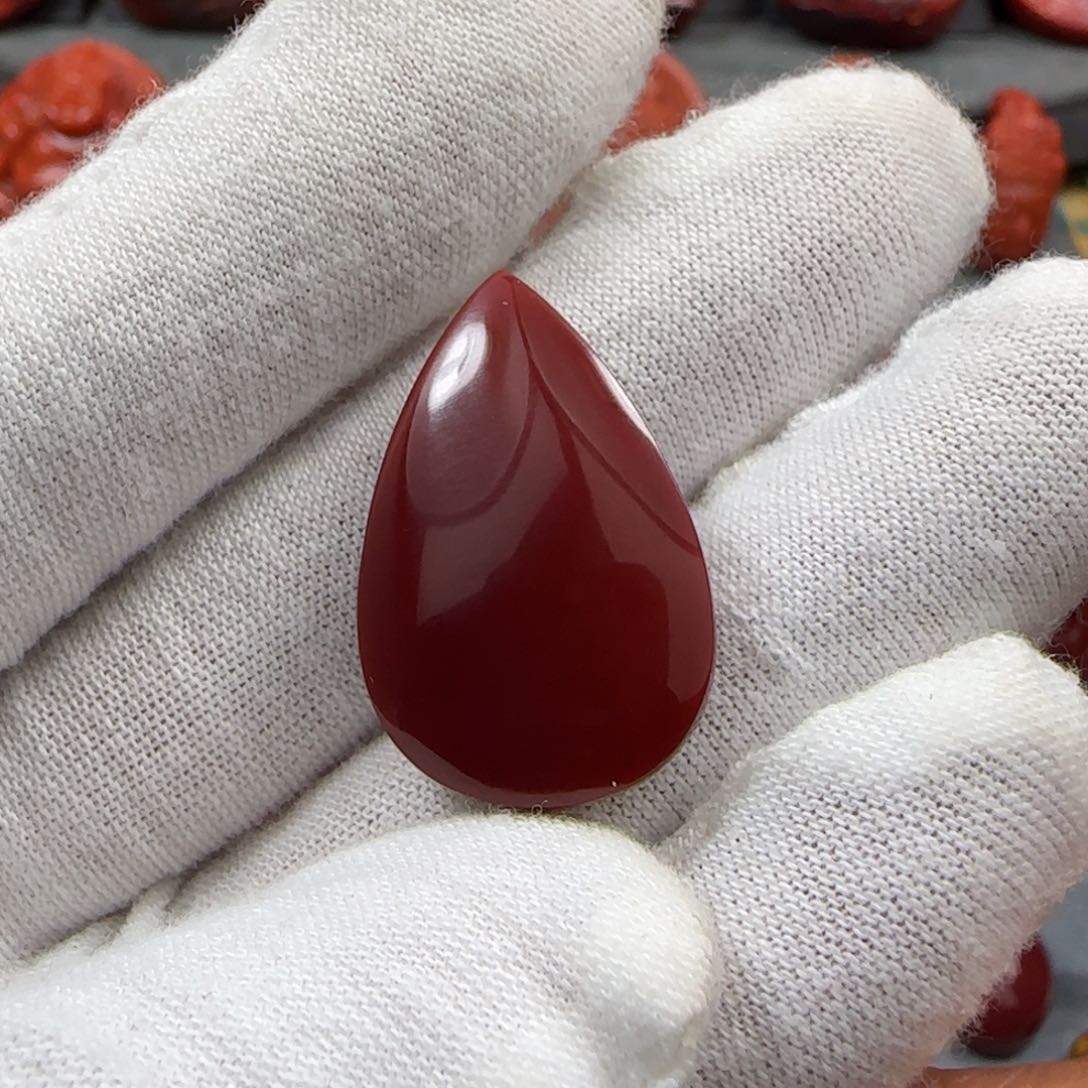 南红玛瑙配饰未镶嵌