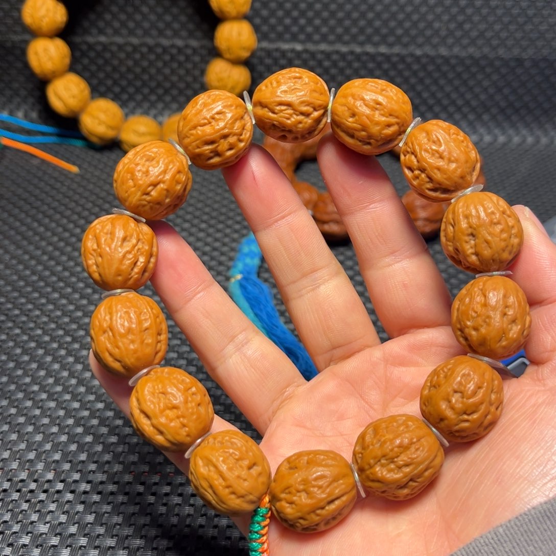 文玩核桃吊坠粗筋京八棱19