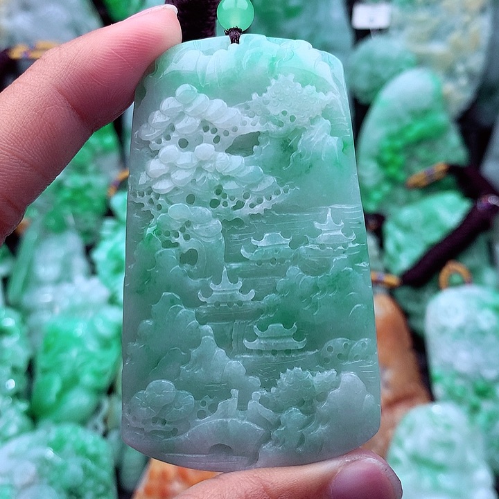 翡翠吊坠(不含链)未镶嵌