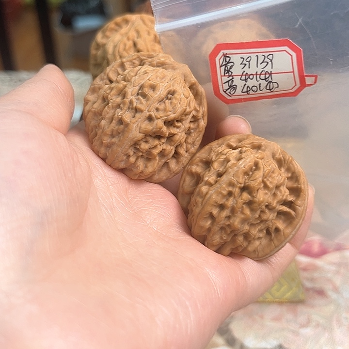 文玩核桃把件一代楼