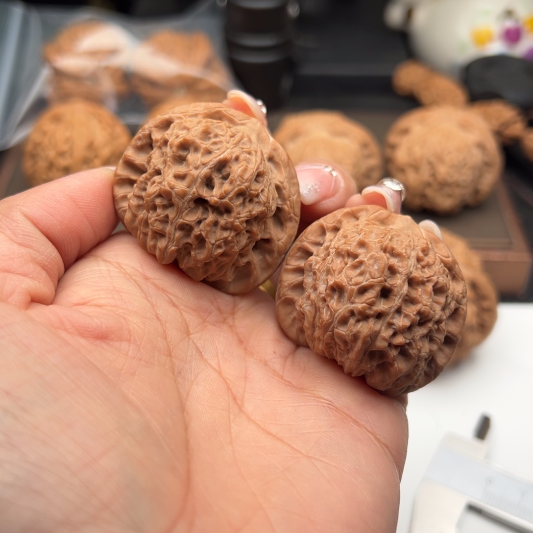 文玩核桃把件血麒麟39