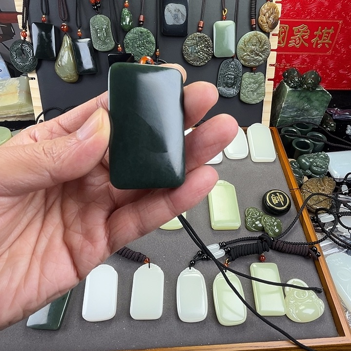 八***君玉青三五面包牌无事牌