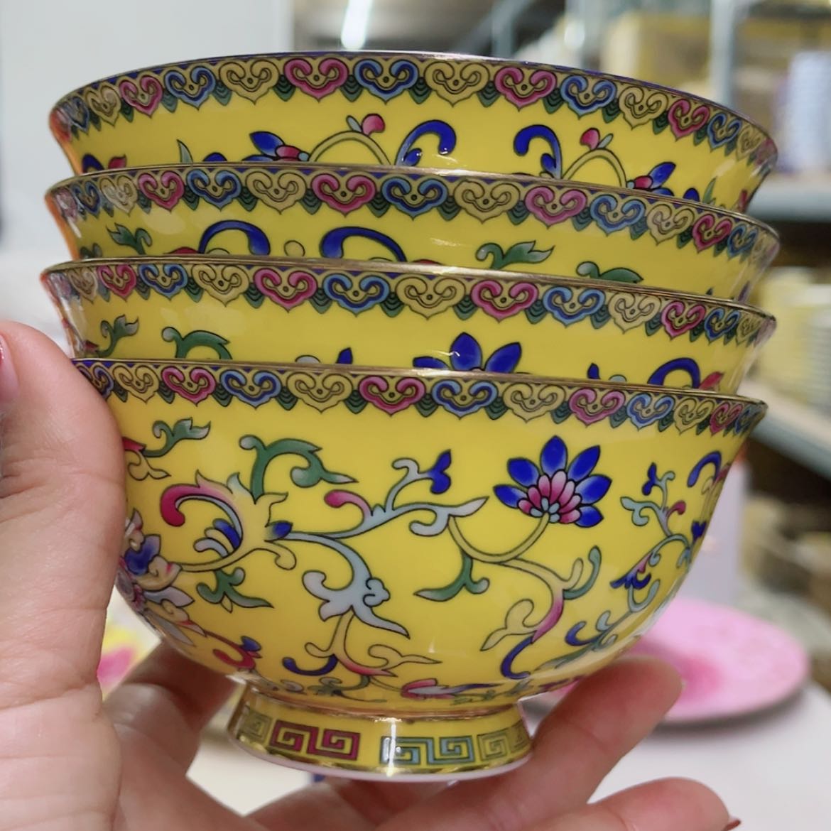 【闪购商品】骨瓷4.5寸4个…………………………