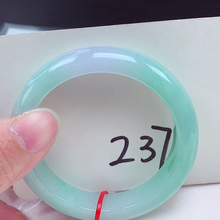 翡翠未镶嵌手镯翡翠