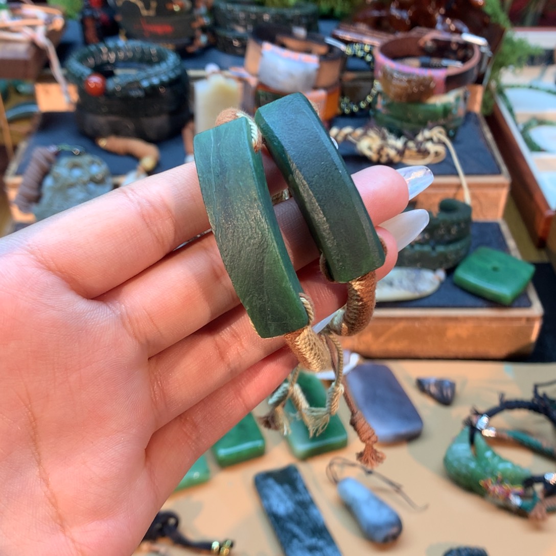 和田玉（糖玉）未镶嵌挂件