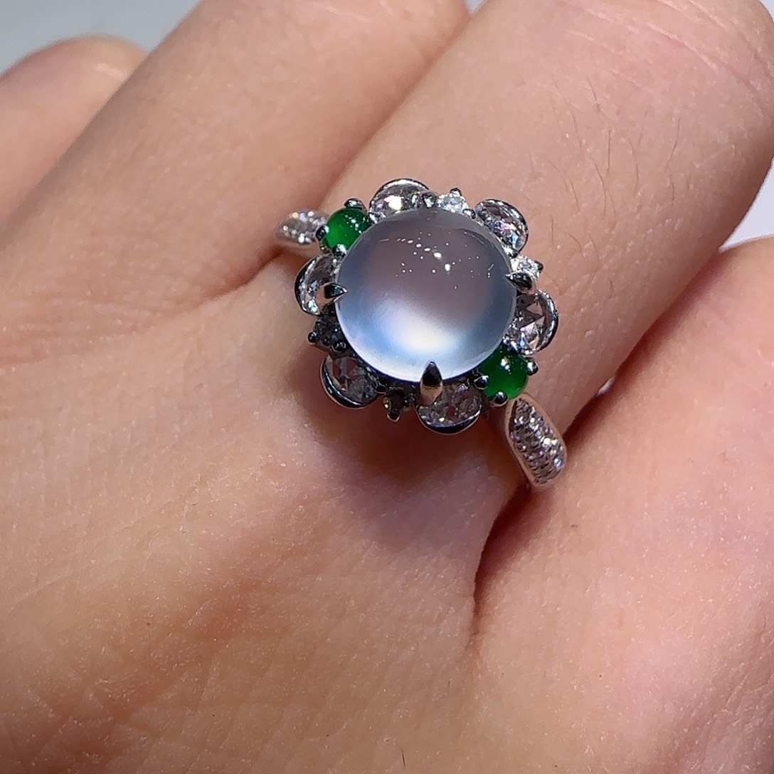 翡翠戒指18K金镶嵌戒指