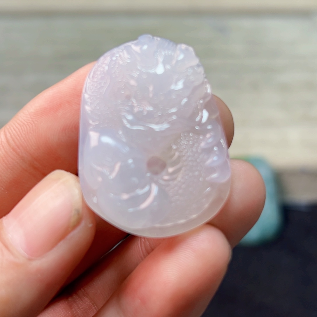 定制翡翠未镶嵌龙牌