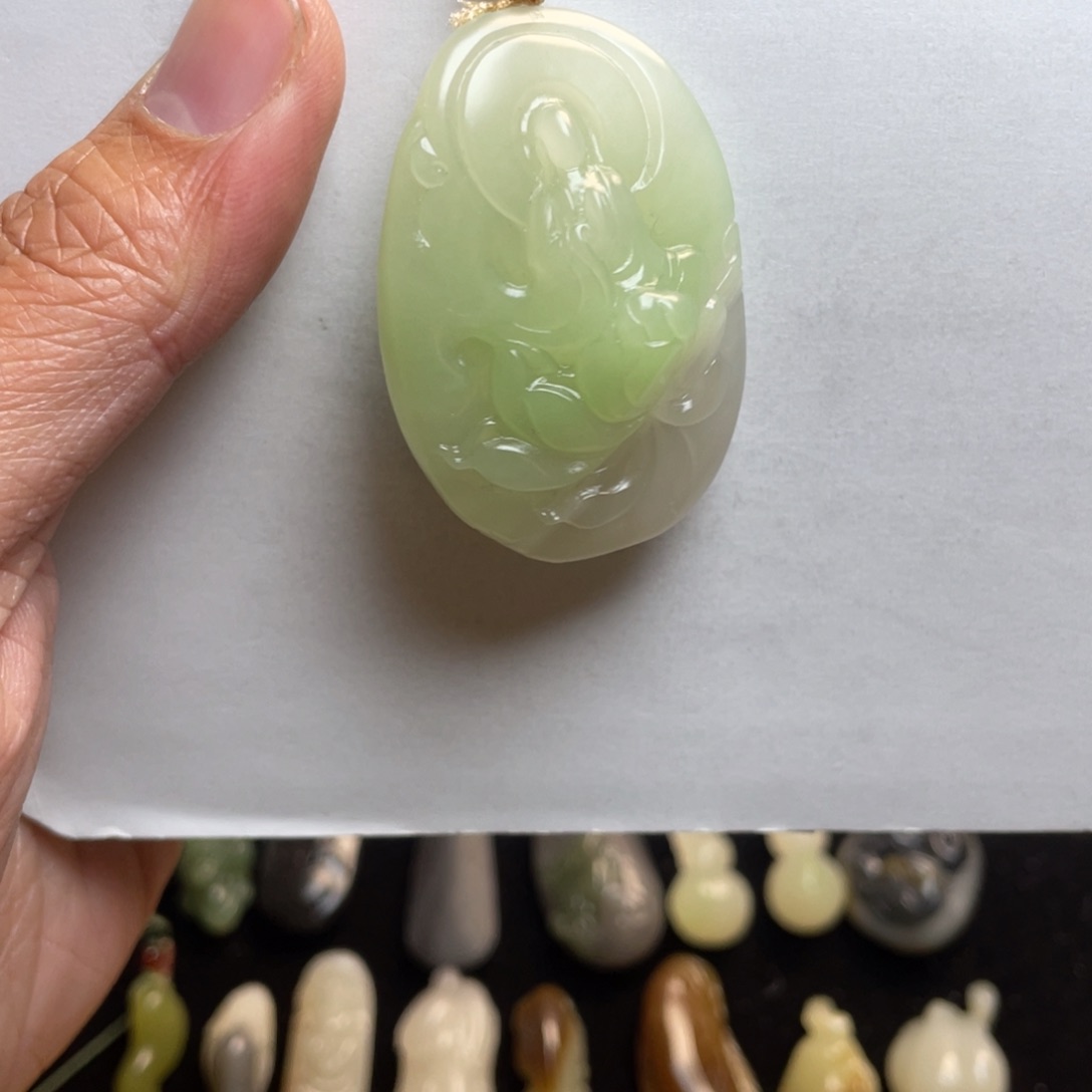 和田玉颈饰未镶嵌