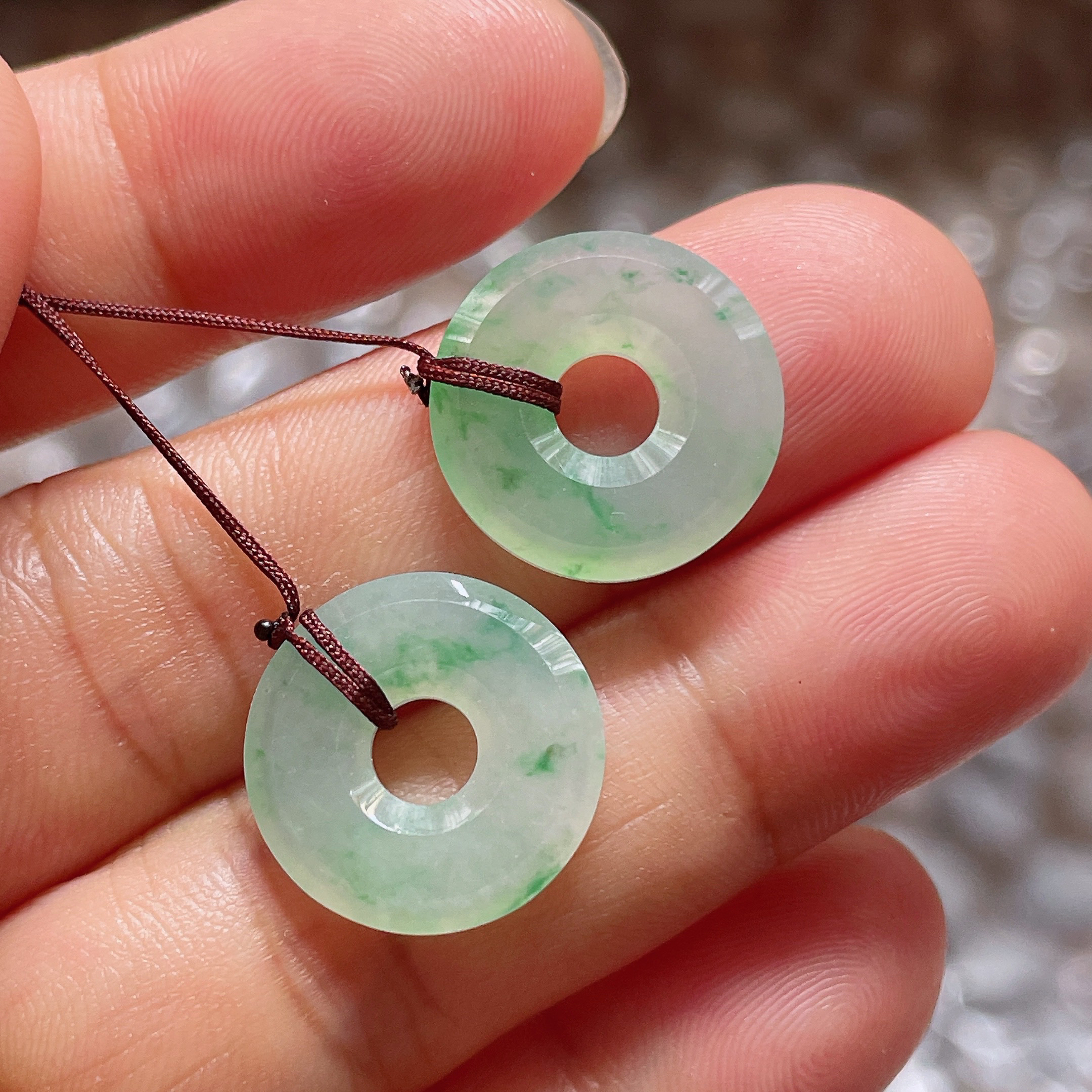 缅甸天然翡翠A货冰种飘花甜甜圈一对，16.1-2.8时尚时尚