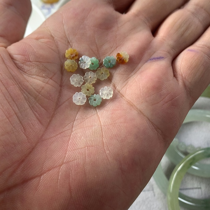 定制翡翠未镶嵌天***奇翡翠