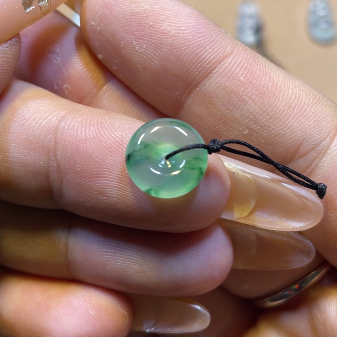 未镶嵌定制翡翠平安扣