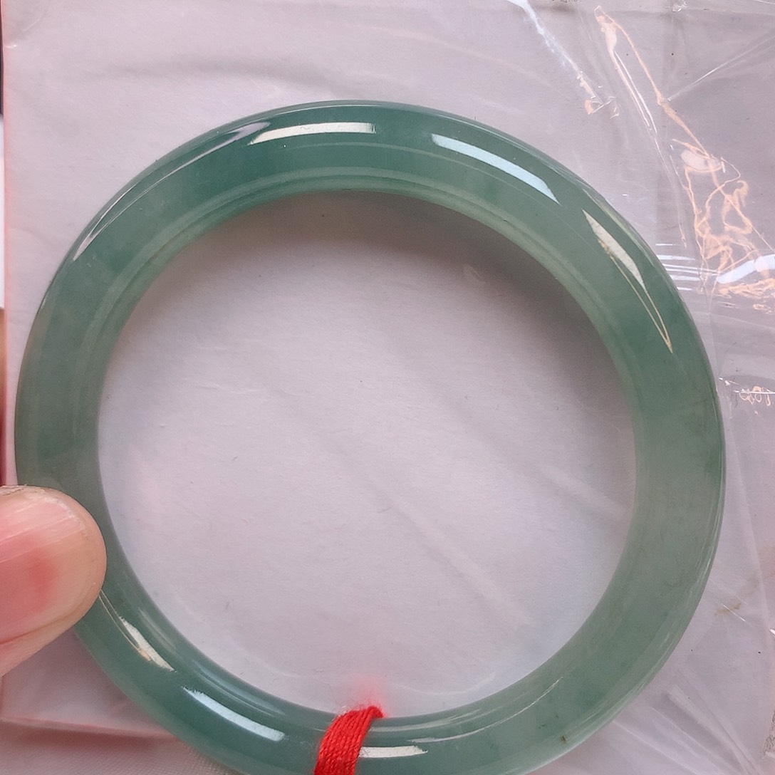 翡翠手镯（圆镯）未镶嵌52