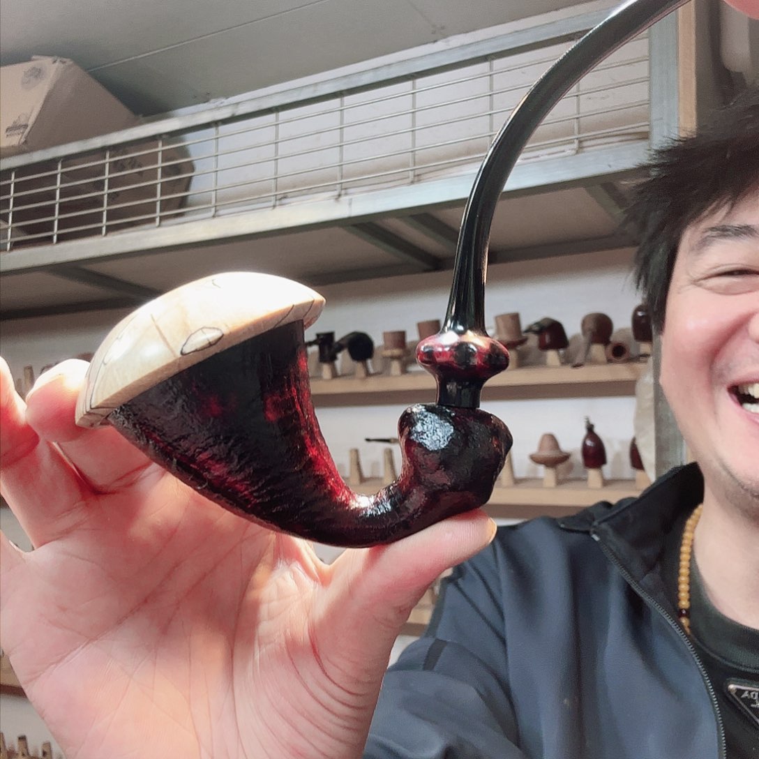 载*焦耀烟斗一葫芦