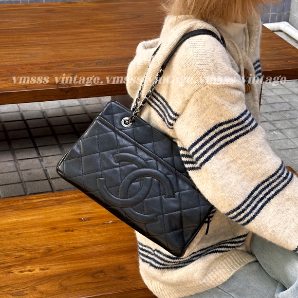 95新 Chanel/香奈儿 托特黑色牛皮单肩包 17开 95833