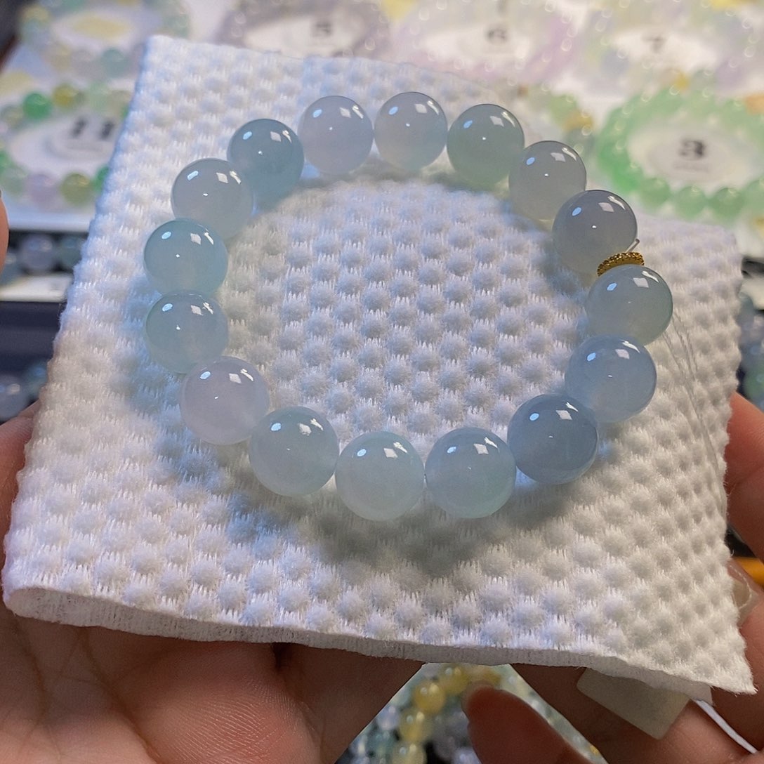 未镶嵌定制翡翠翡翠.