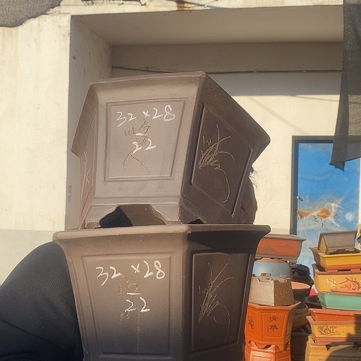 紫砂花盆宜兴紫砂花盆里面