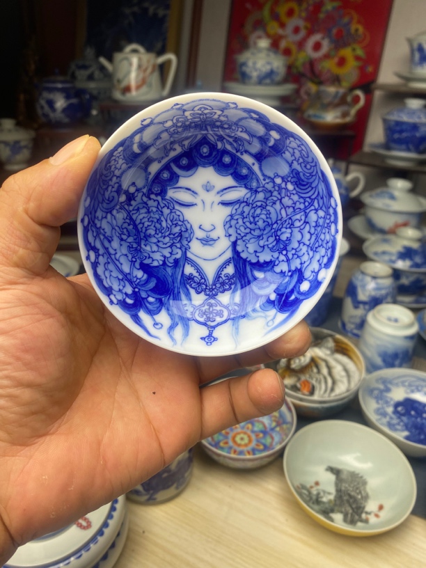 100ml全手工青花釉下彩手绘花旦普洱杯