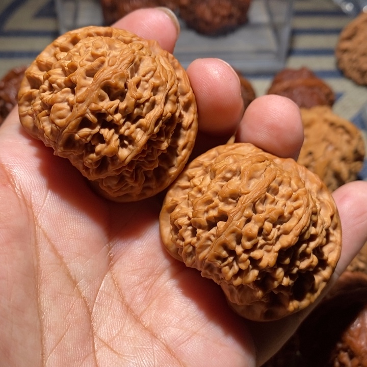 郭***松文玩核桃吊坠核桃