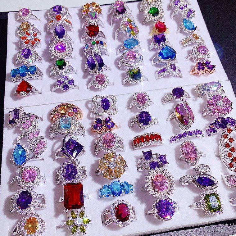 铜合金合成锆石戒指 时尚饰品直播专用，详情以直播间为准