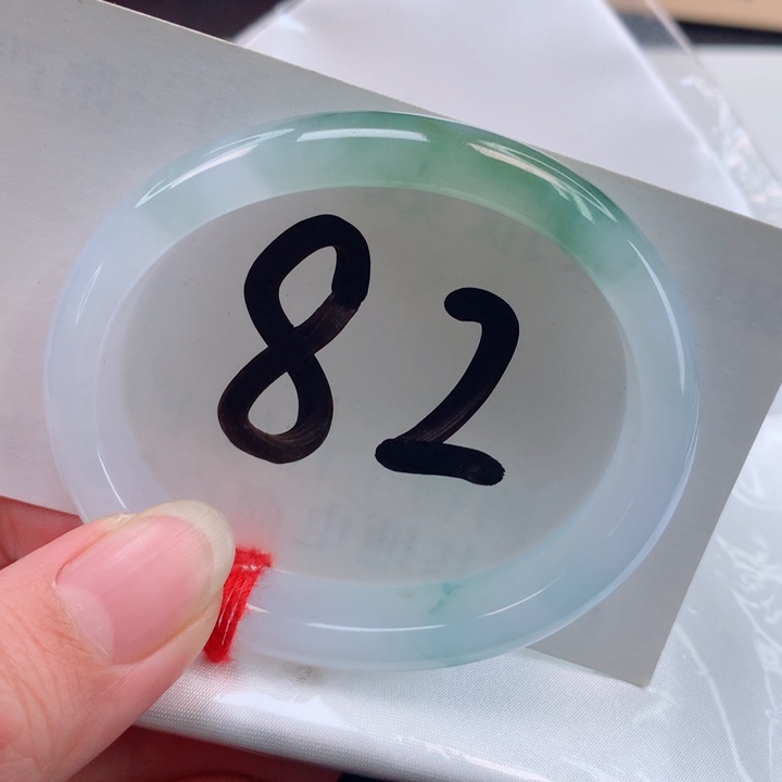 翡翠手镯未镶嵌正