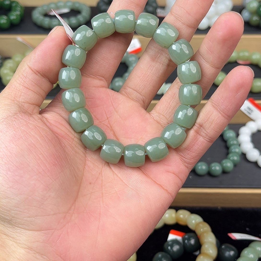 和田玉手串未镶嵌纯天然新疆和田玉且末天空蓝12mm