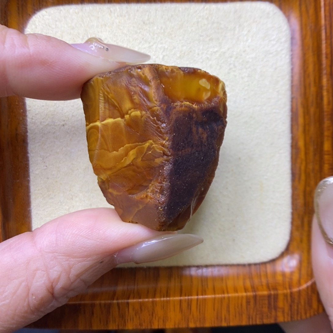 未镶嵌定制蜜蜡似**年敏
