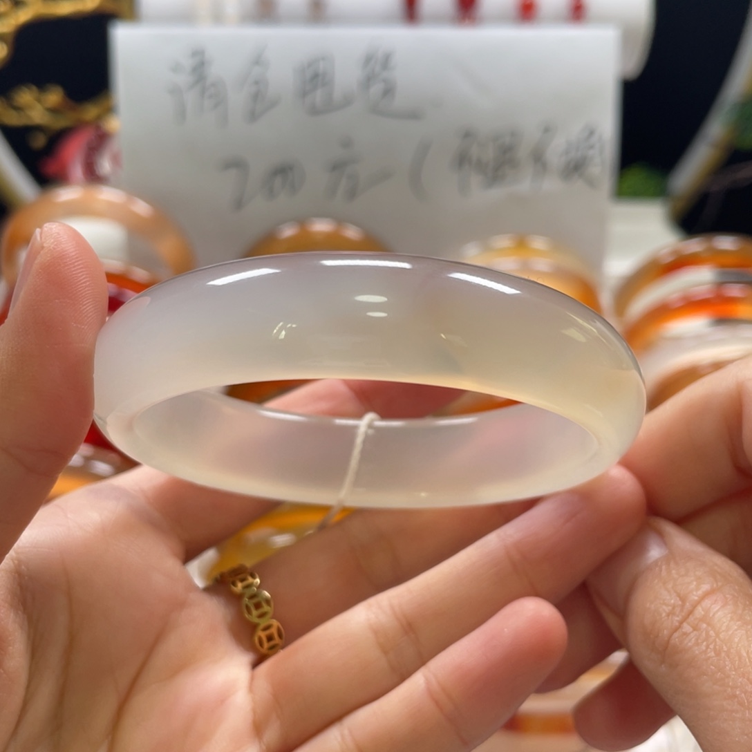 玛瑙/玉髓手镯未镶嵌