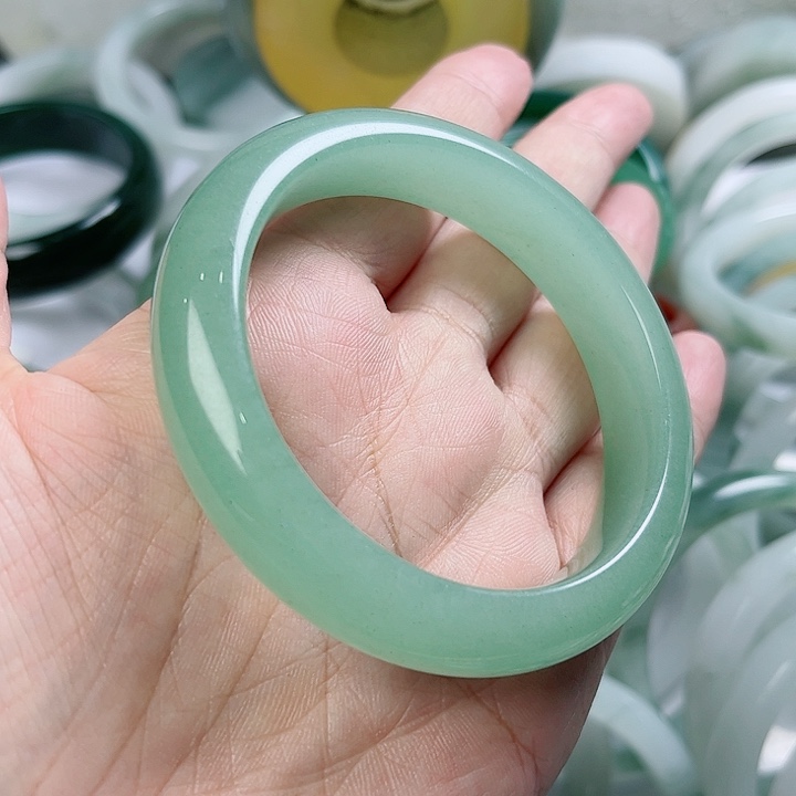 东陵石手镯未镶嵌小*宝