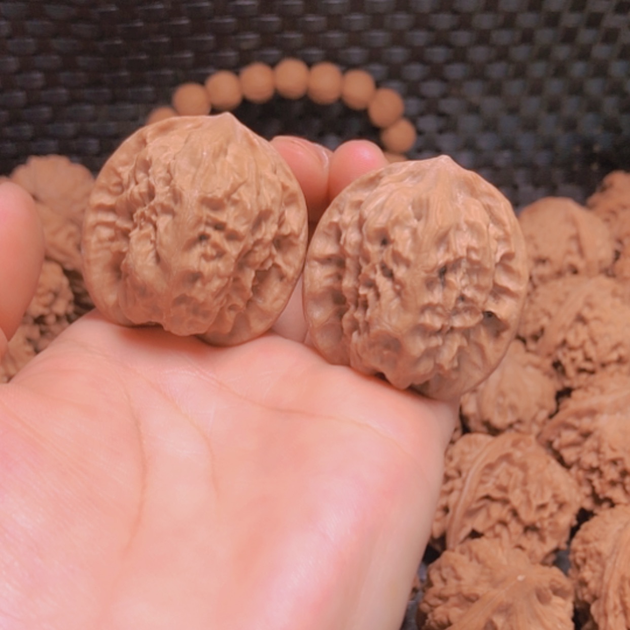 【闪购商品】把件核桃新果37野狼