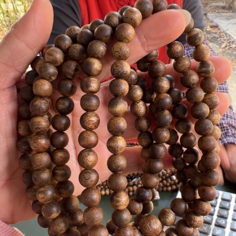 沉香手串白棋卡0.8多样性发1条