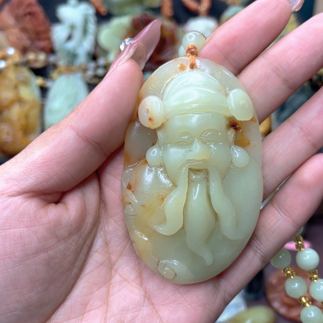 蛇纹石玉颈饰未镶嵌用****3