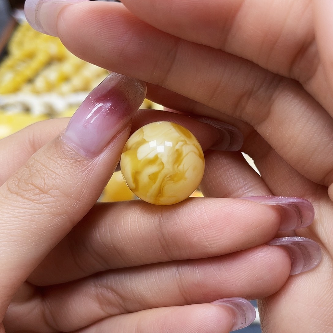 蜜蜡裸石未镶嵌圆珠17.6mm