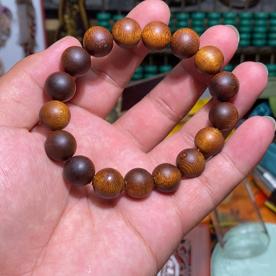 大叶紫檀（黑酸枝木类）