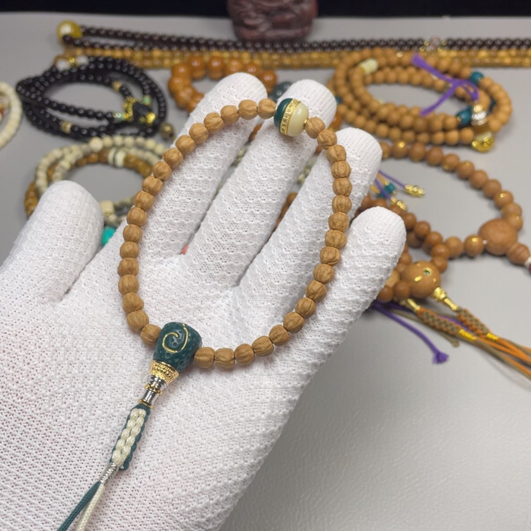 吊坠柏香籽/百香籽。。。。。。。。。