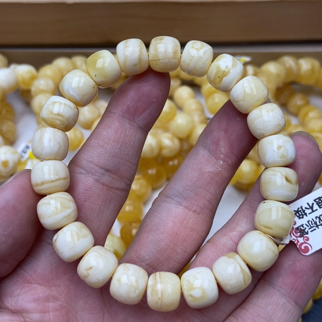 裸石琥珀未镶嵌13