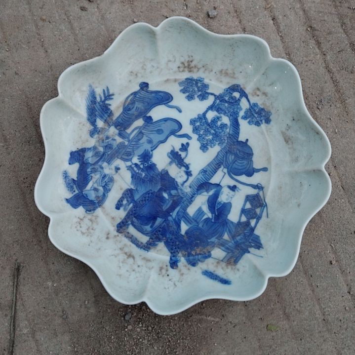 瓷片l****8瓷器。。。。。。。。。。