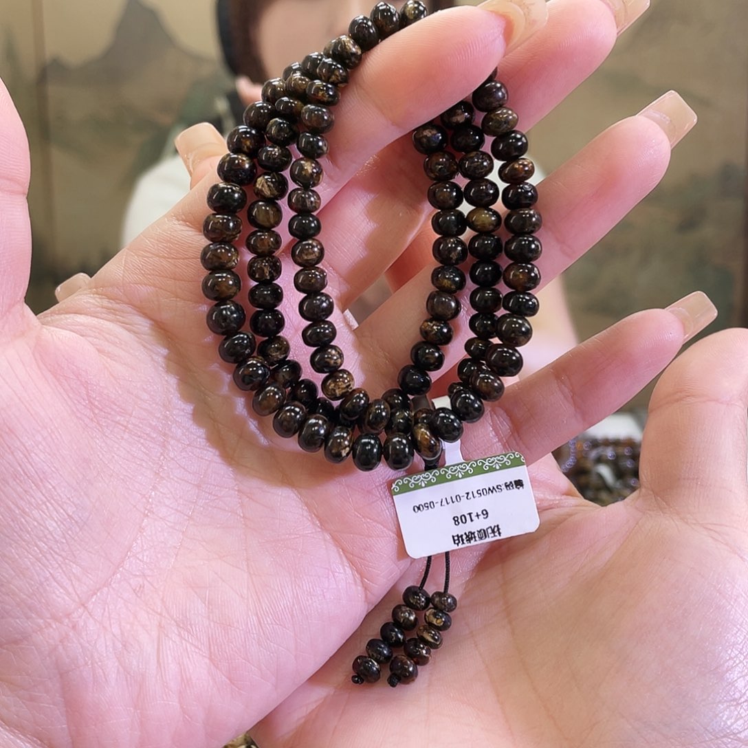 未镶嵌琥珀裸石6+黑花108