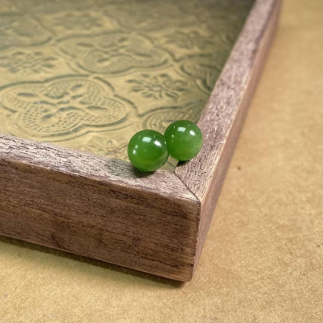 S925银和田玉碧玉耳钉（多样性发一）2511280003